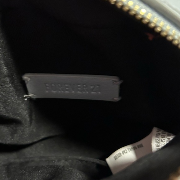 Purse - Picture 5 of 5